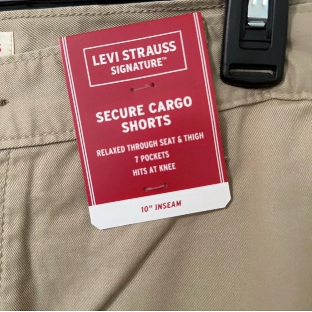 Men's Tan Cargo Shorts